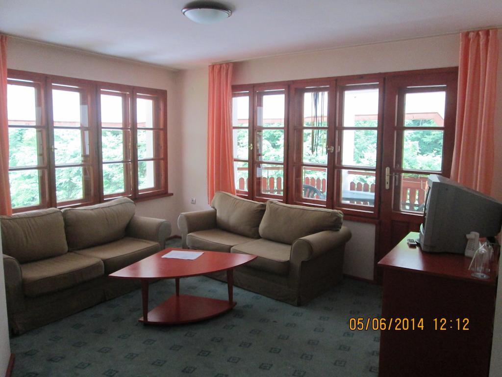 Fisherman'S Hut Family Hotel Beden Rom bilde