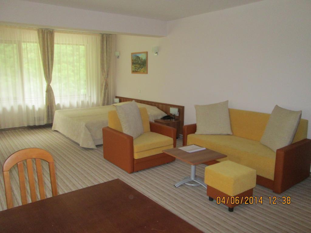 Fisherman'S Hut Family Hotel Beden Rom bilde