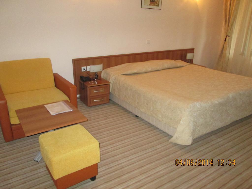 Fisherman'S Hut Family Hotel Beden Rom bilde